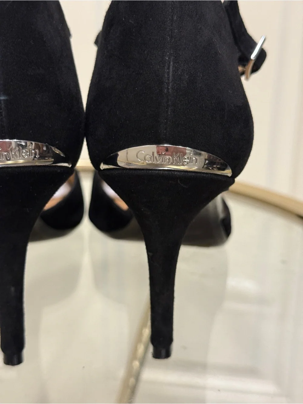 Calvin Klein Black Pointed T-Strap Heel Pumps - Women